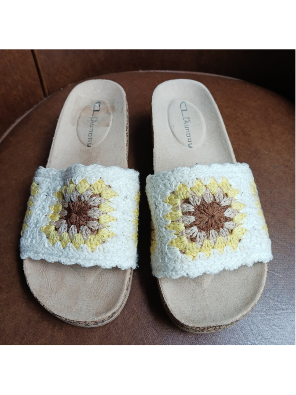 Chinese Laundry Women's 38 Crochet Sunflower Slip On Wedge Sandals